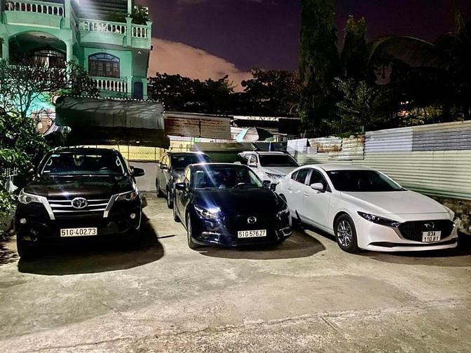 Cần thuê xe ô tô 4 chỗ 7 chờ đời mới 2018-2019-2020 không tài dài hạn