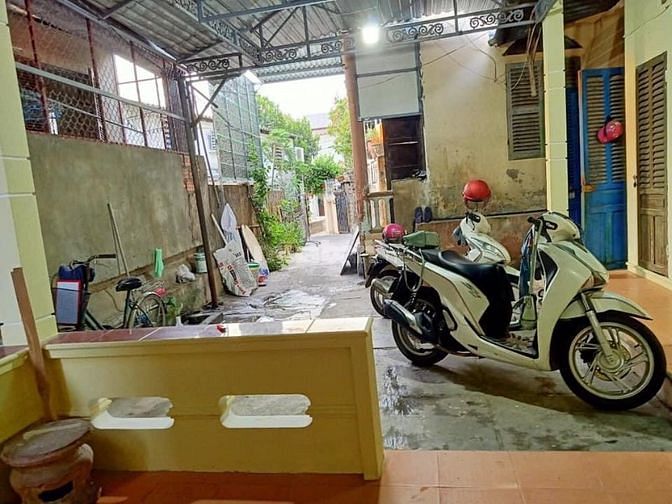 NHÀ + DÃY TRỌ  NGAY ĐẦU ĐƯỜNG LỊCH ĐỢI - TP HUẾ