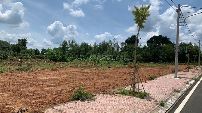 Bán lô đất SHR ngay gần TT Đồng Xoài, giá 900tr