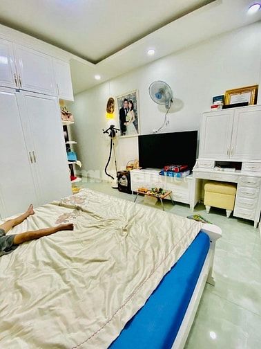 BÁN BIỆT THỰ NGỘP NGÂN HÀNG MẶT TIỀN TÂN PHÚ