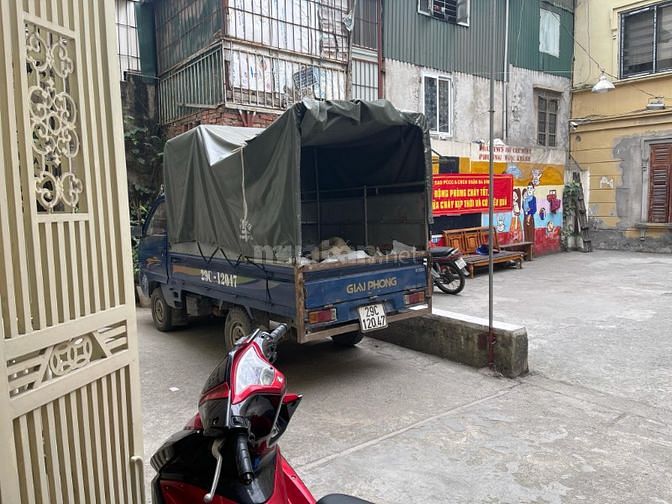 Bán nhà ngõ 575/22/14 Kim Mã mt 7,6m dt 34mx5t ngõ oto có sân chơi 6t8