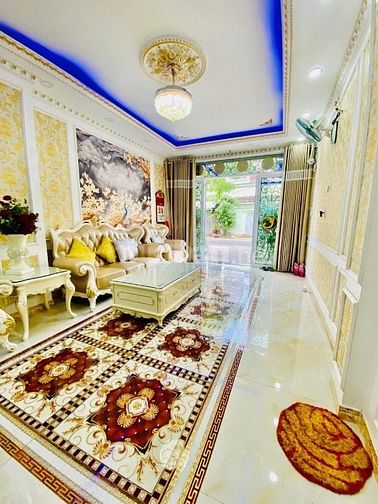 BÁN BIỆT THỰ NGỘP NGÂN HÀNG MẶT TIỀN TÂN PHÚ