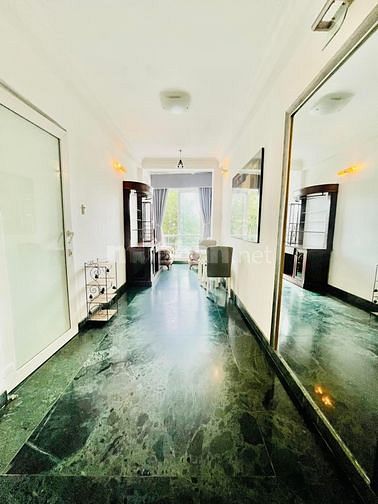CHDV 1pn (50m2) view bờ kè Q1, thang máy, phòng trống vào ở liền