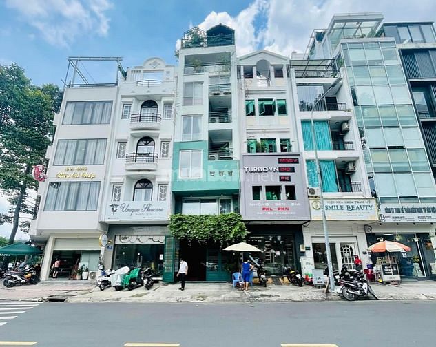 CHDV 1pn (50m2) view bờ kè Q1, thang máy, phòng trống vào ở liền