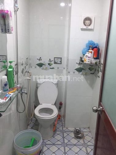 Bán nhà 4 tấm, còn mới, 6PN An Bình P5 Q5, gần chợ Hòa Bình