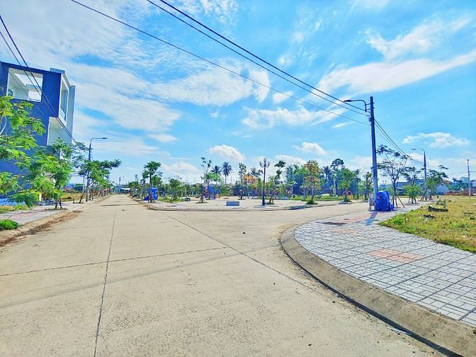 bán mảnh đất ở 280m2 ngang 9m đường bê tông oto quay đầu