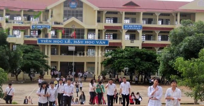 BÁN GẤP 2560m2 mt đường 19m sát, kcn,lớn , kdc, chợ,trường, 590tr	