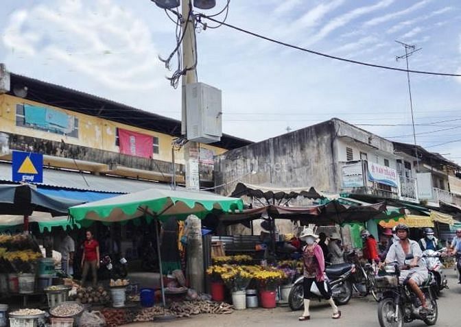BÁN GẤP 2560m2 mt đường 19m sát, kcn,lớn , kdc, chợ,trường, 590tr	