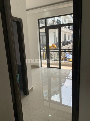 Nhà 1 trệt 1 lửng 2 lầu DTSD200M2 85 đường Bình Thành Quận Bình Tân