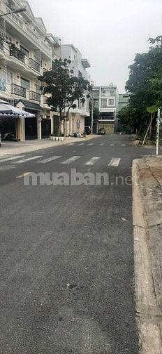 Bán nhà MT đường 1B, ĐD Công viên, 5x20m, 3.5 tấm, 13.5 tỷ