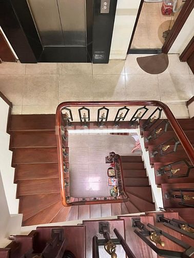 Bán Nhà Liền Kề Phố Trung Kinh 115m2*5 Vỉa Hè Ô Tô Kinh Doanh 31.5 tỷ.