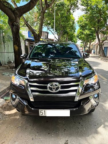 Toyota Fortuner sx 2017 nhập khẩu