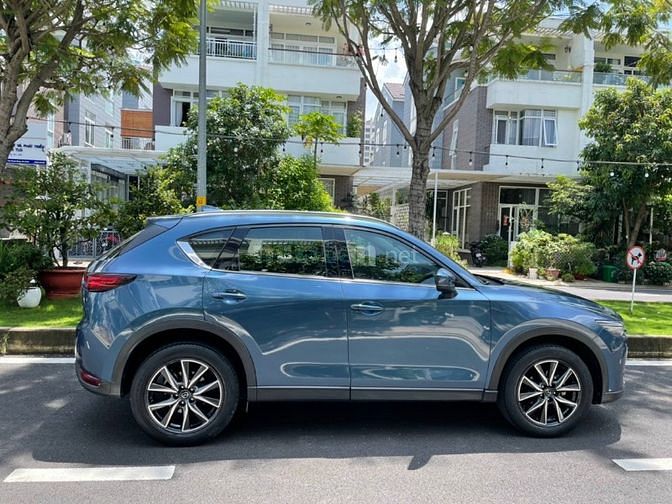Gia đình bán xe Mazda CX5 2.5AT Prenium, SX 2018, màu xanh