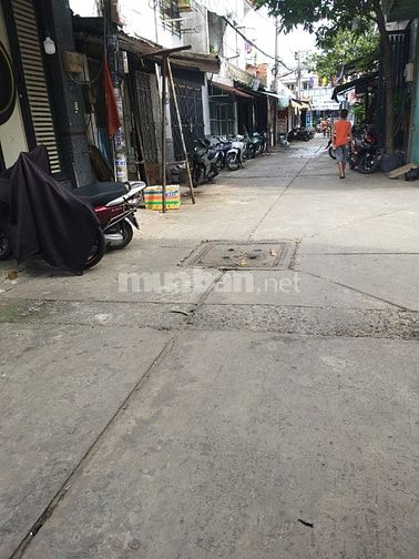 Bán nhà Hẻm 6M Đường số 12, BHH, Bình Tân. DT: 44m2. Gần AEON TÂN PHÚ