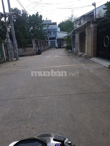 Bán nhà Hẻm 6M Đường số 12, BHH, Bình Tân. DT: 44m2. Gần AEON TÂN PHÚ