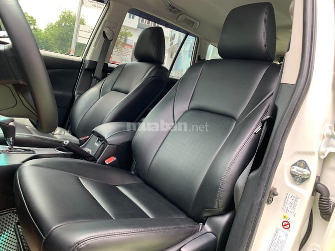Innova Venturer 2019 số tự động màu trắng - xe đẹp vô nhiều đồ chơi