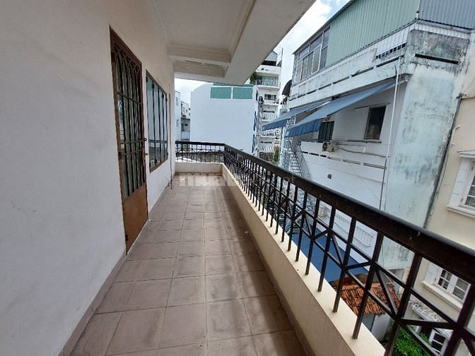 Bán biệt thự đường Phạm Viết Chánh Bình Thạnh - 182m2 - 3 tầng.