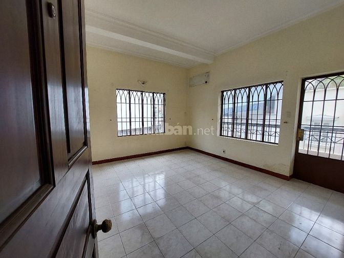 Bán biệt thự đường Phạm Viết Chánh Bình Thạnh - 182m2 - 3 tầng.