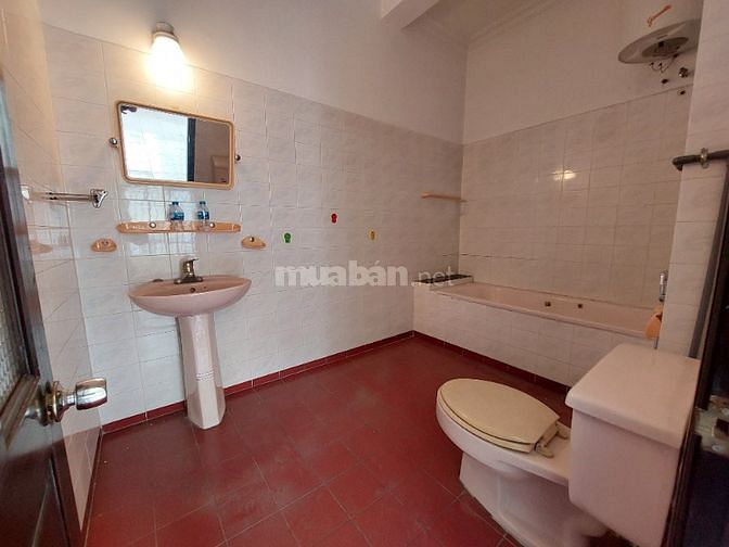 Bán biệt thự đường Phạm Viết Chánh Bình Thạnh - 182m2 - 3 tầng.