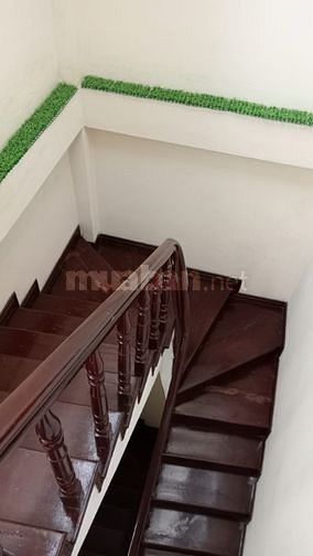 Bán nhà bạch mai 35m2 ,ngõ nông ba gác đỗ cửa 2,5 tỷ