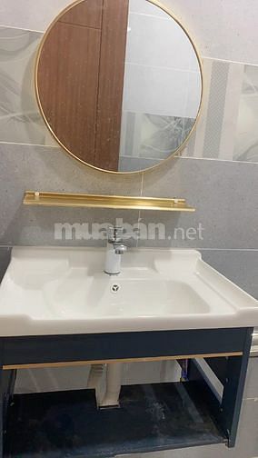 Nhà 1 trệt, 3 lầu, 80 m2, giá 7, 8 tỷ , N V T , L T Mỹ Q9 Thủ Đức HCM