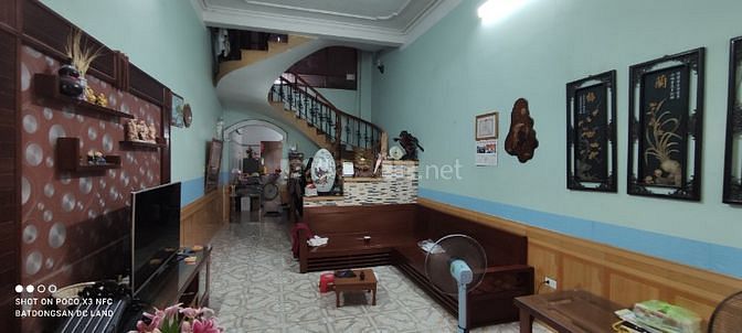 Bán nhà độc lập 72mx 3 tầng ngõ ôtô đỗ cửa đường Đông Khê Chỉ 3 tỷ
