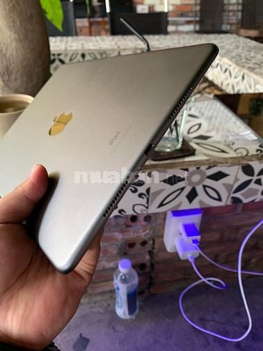 Ipad GEN 5 128GB 4G Wifi, Zin keng 99%, F16, Gò VẤp