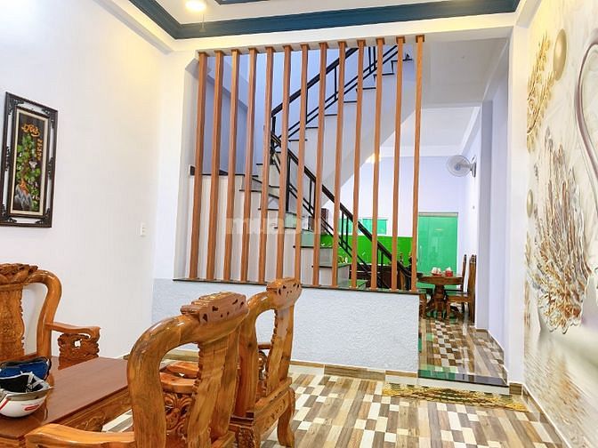 Bán nhà hẻm 6m thông đường Nguyễn Cửu Đàm DT: 4x15.5m đúc 2.5 tấm đẹp