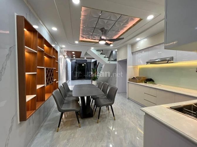 Cho thuê nhà Cách Mạng Tháng Tám Quận 10