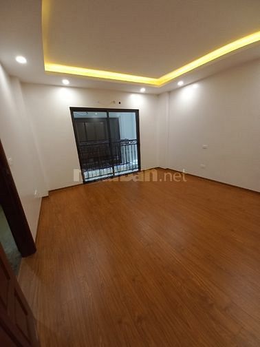 Bán nhà số 10B ngõ 103/8 phố Pháo Đài Láng gần đầu Nguyễn Chí Thanh.