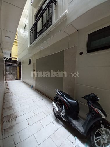 Bán nhà số 10B ngõ 103/8 phố Pháo Đài Láng gần đầu Nguyễn Chí Thanh.