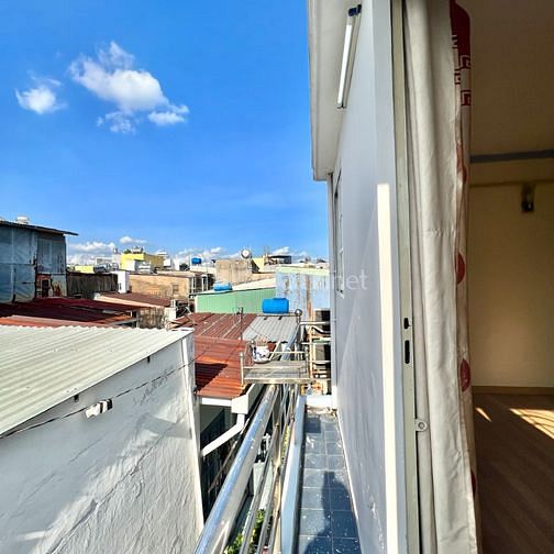 Nhà  nhỏ 55/ Nguyễn Văn Công 2 lầu 2PN sổ hồng riêng
