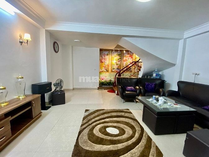 Chính chủ nhà Láng Hạ 40m2 x 6T, ô tô, 2 thoáng, nhỉnh 4 tỷ.