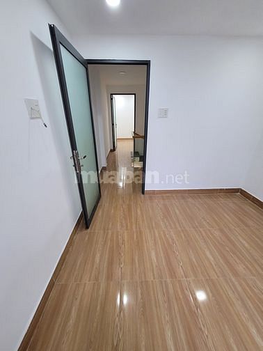 Nhà mới hẻm 4m đường số 10, Bình Hưng Hoà A, Bình Tân. 3,05 x 9,2m.