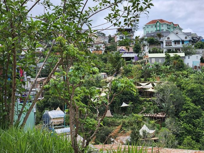 Bán lô đất 250 m² hai mặt tiền cách chợ Đà Lạt 2,5km giá 11 tỷ