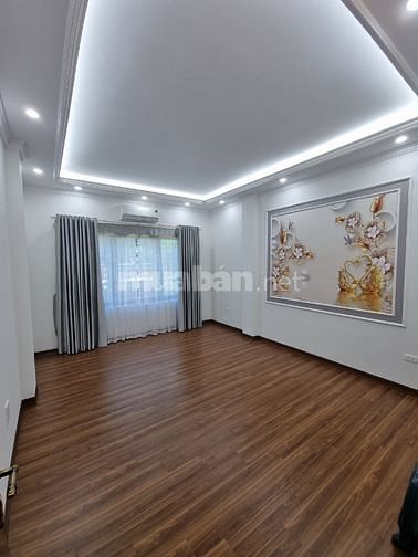  Bán nhà Phố Trần Quốc Hoàn, Cầu Giấy, Hà Nội.giá 16,5 tỷ
