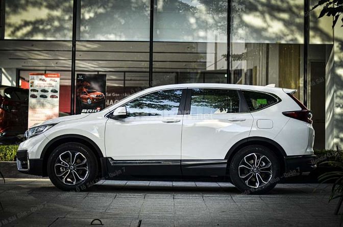 HONDA CRV KHUYỄN MÃI 100% PHÍ TB + ƯU ĐÃI KHỦNG KHÁC