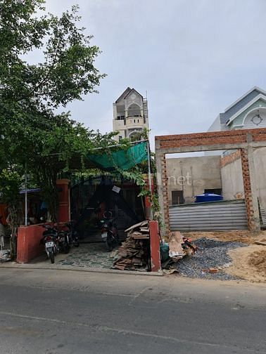 Cần bán nhà mặt tiền kinh doanh Quận 2