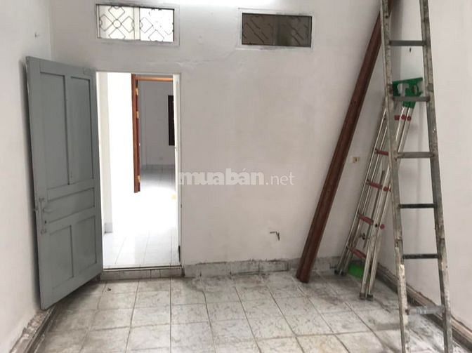 BÁN ĐẤT ĐÀO TẤN BA ĐÌNH CÁCH PHỐ 30M NGÕ THÔNG DT 55M2 MT 4,4M NỞ HẬU