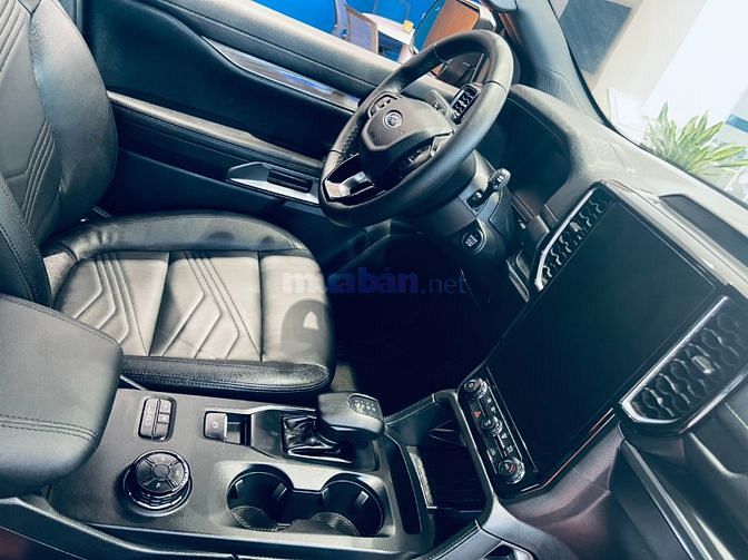 Ford Everest 2023 Siêu Đẹp . LH 0964.178.456