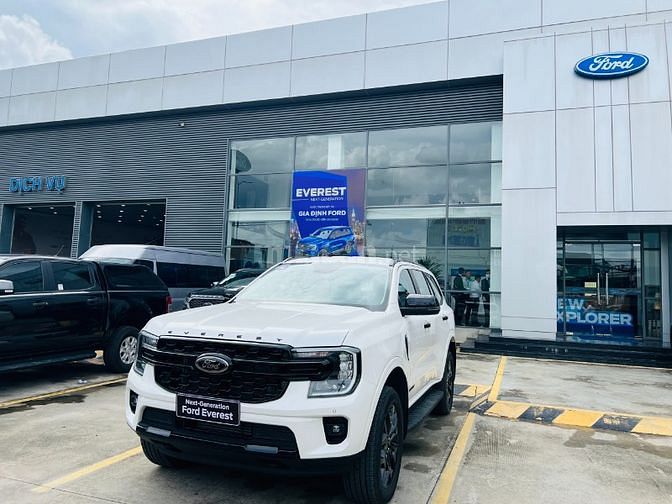 Ford Everest 2023 Siêu Đẹp . LH 0964.178.456