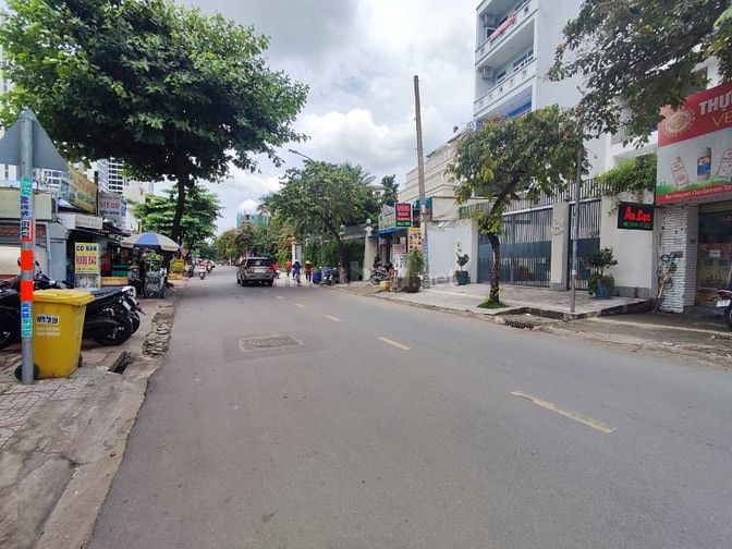 Nhà mặt tiền kinh doanh 12m ngay Trần Não. ( DT : 100m2 ). Trệt 2 lầu