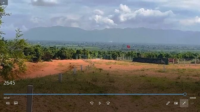 Chủ ngộp bán gấp 2700m2 đất, đường sỏi gần tới đất, cách LH 100m