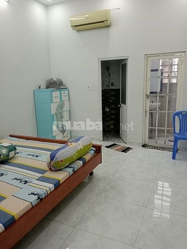 Nhà BTCT 2 tầng hẻm xe hơi 6m, 3 phút tới Siêu thị AEON Mall Tân Phú