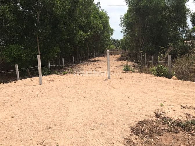 Bán 1000m2 đất mặt tiền Lương Định Của, Thị xã LaGi giá tốt nhất