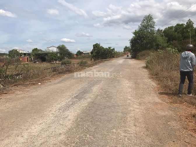 Bán 1000m2 đất mặt tiền Lương Định Của, Thị xã LaGi giá tốt nhất