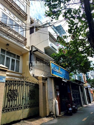 Bán nhà MT Nguyễn Văn Mai quận 3. DT 4,2 x 20m. Gía 22 tỷ.
