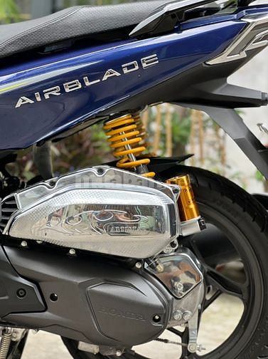 Mới về AirBlade Fi 1 cặp xe AirBlade Fi xanh, biển số thành phố