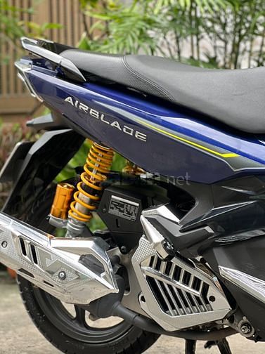 Mới về AirBlade Fi 1 cặp xe AirBlade Fi xanh, biển số thành phố