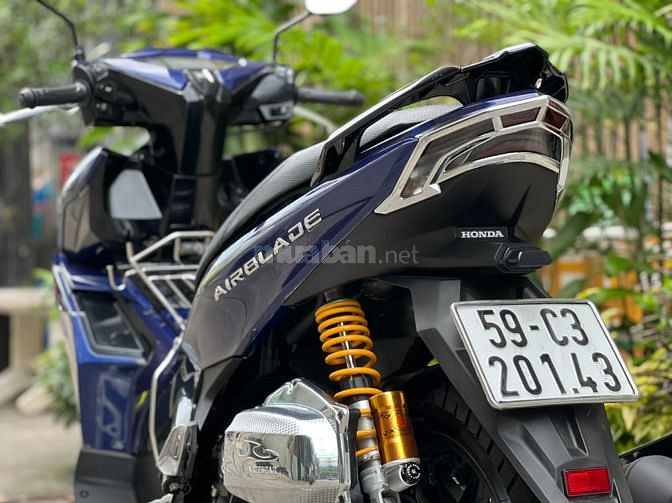 Mới về AirBlade Fi 1 cặp xe AirBlade Fi xanh, biển số thành phố